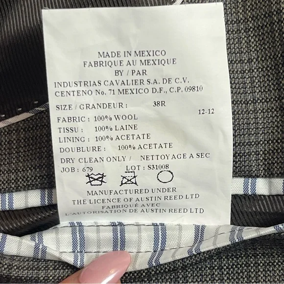 Austin Reed Classic Blazer - Picture 15 of 16